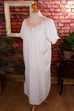 antikes Leinen Nachtkleid
