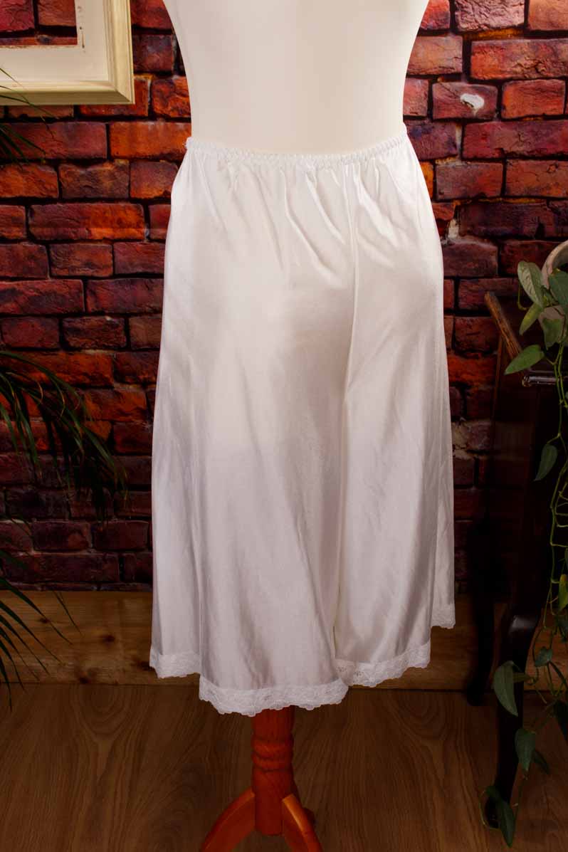 Nylon Unterhose weiß