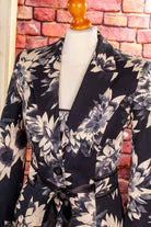 elegantes Kostüm schwarz beige