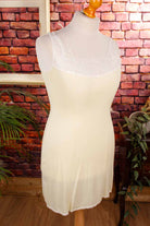 Unterkleid zart gelb