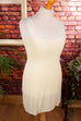 Unterkleid zart gelb
