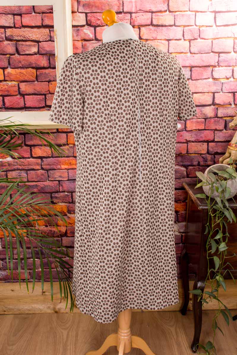 60s Etuikleid beige Punkte