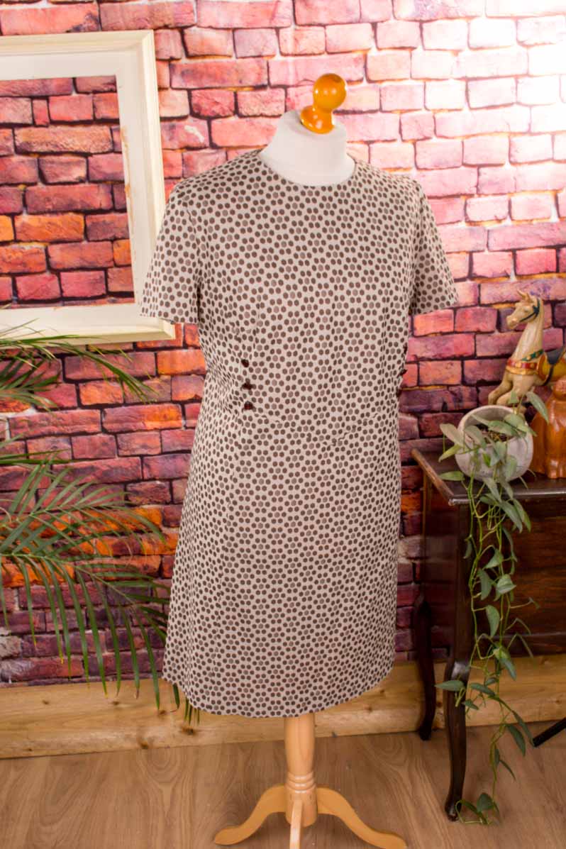 60s Etuikleid beige Punkte