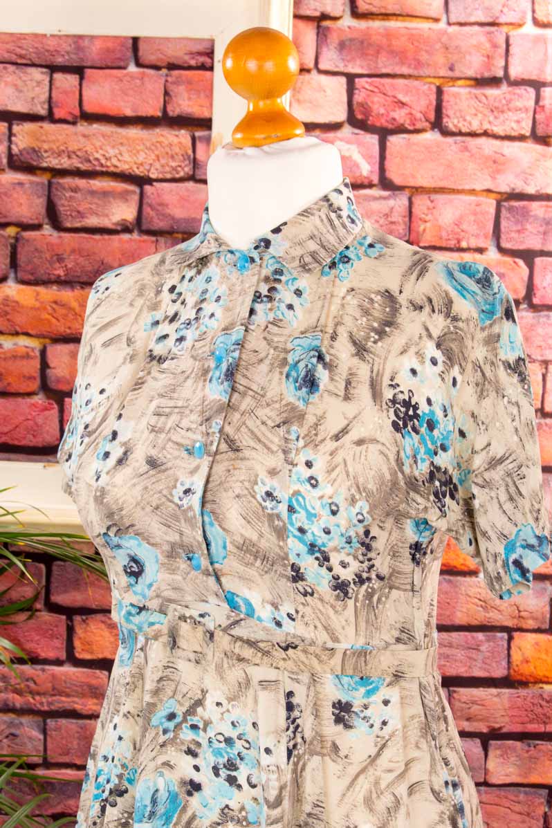 Rockabella Sommerkleid blau gemustert