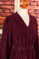 Hauskleid weinrot Samt