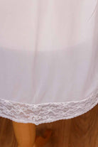 Unterkleid zart weiß Spitze