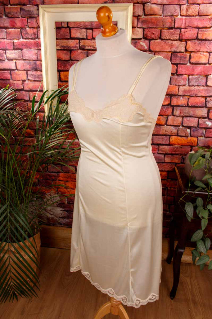 Triumph Negligee beige