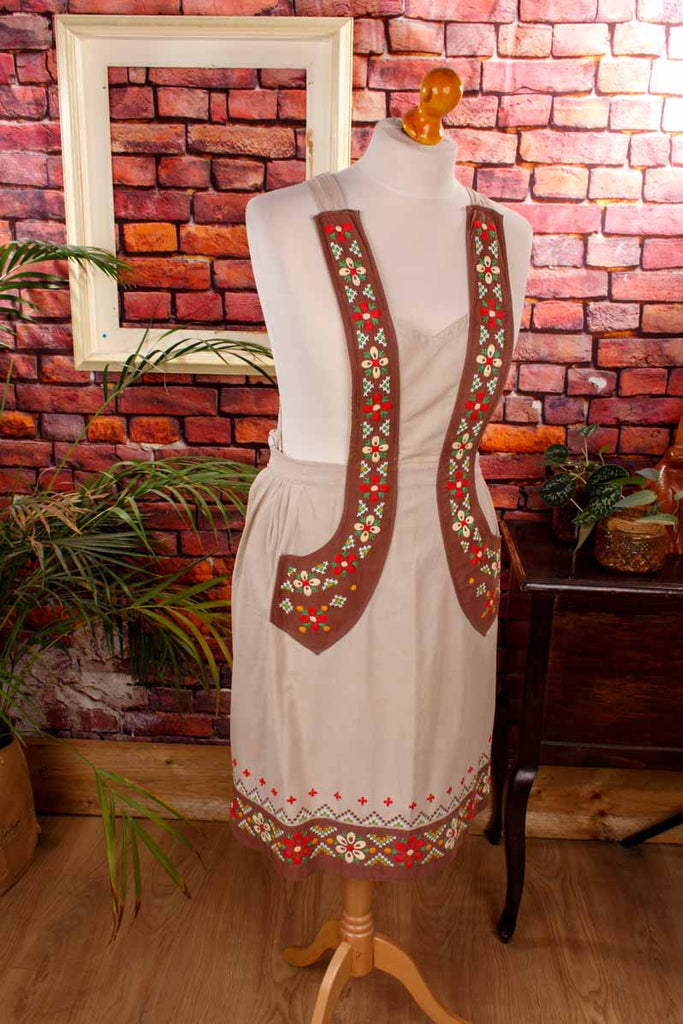 Vintage Küchenschürze braun bestickt