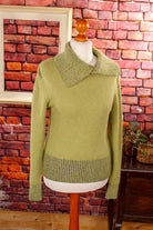 Angora Pullover grün Kragen