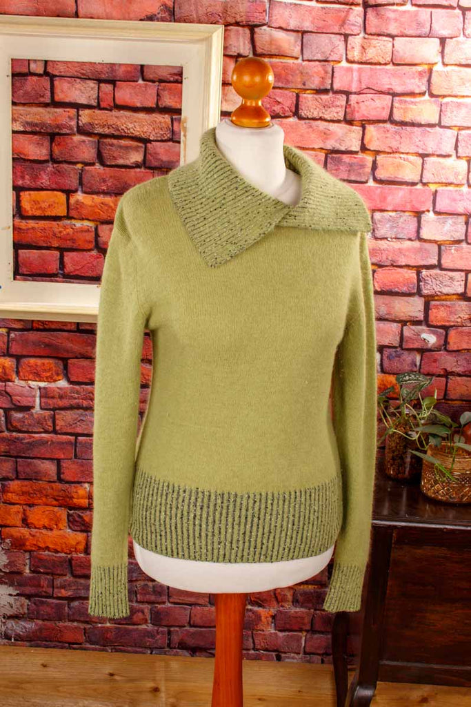 Angora Pullover grün Kragen