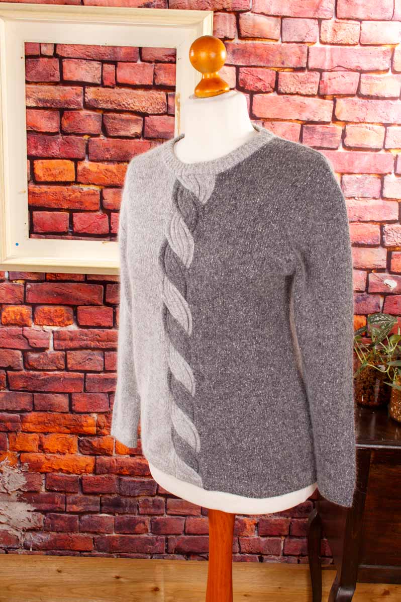 Angora-Seide Pullover grau Zopfmuster