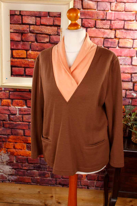 DELIA FERRARI Wollpulli braun