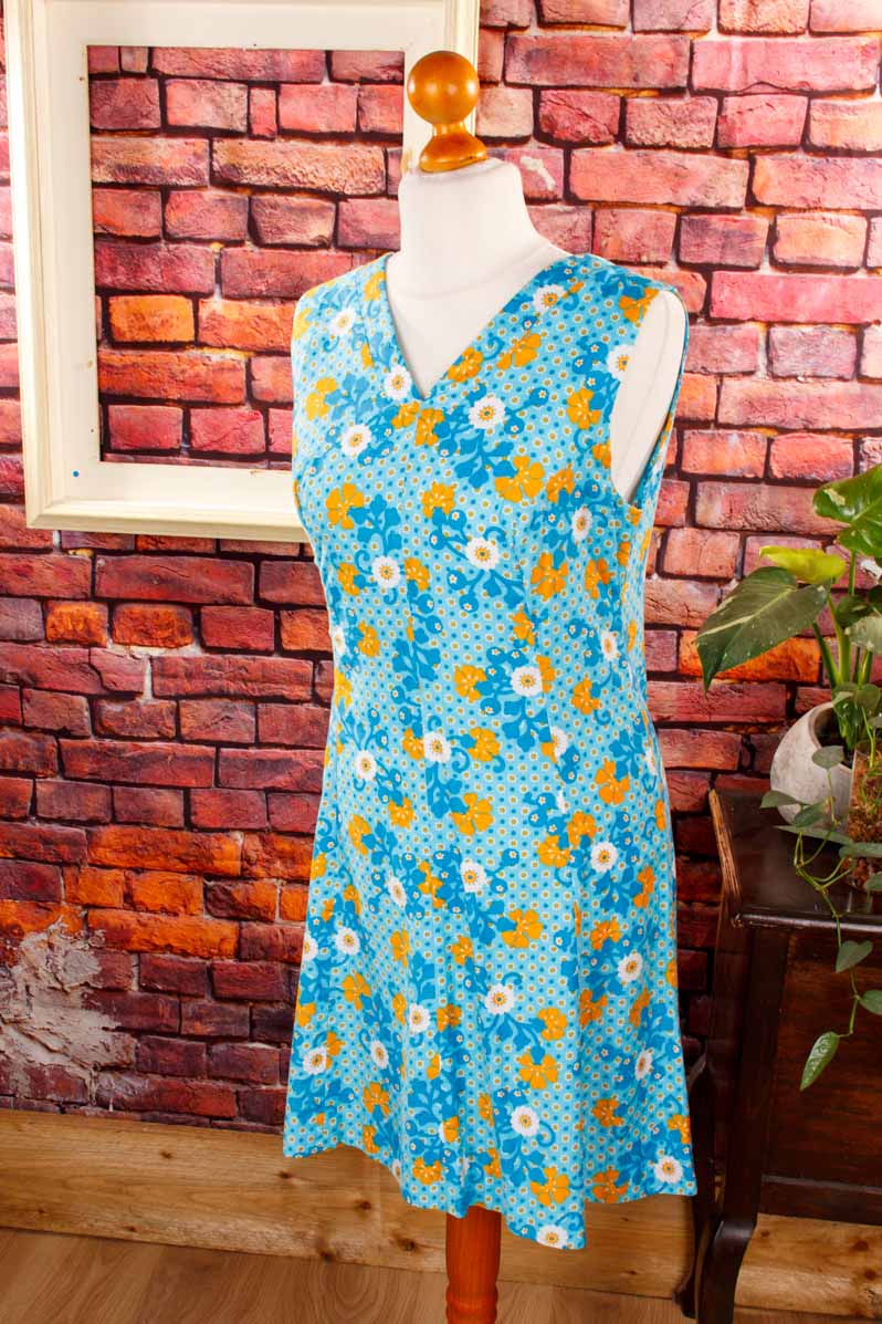 Rockabella Kittelkleid türkis Muster