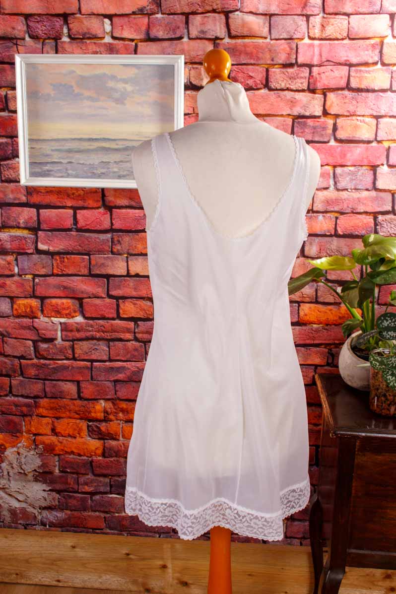 Perlon Unterkleid weiß Spitze