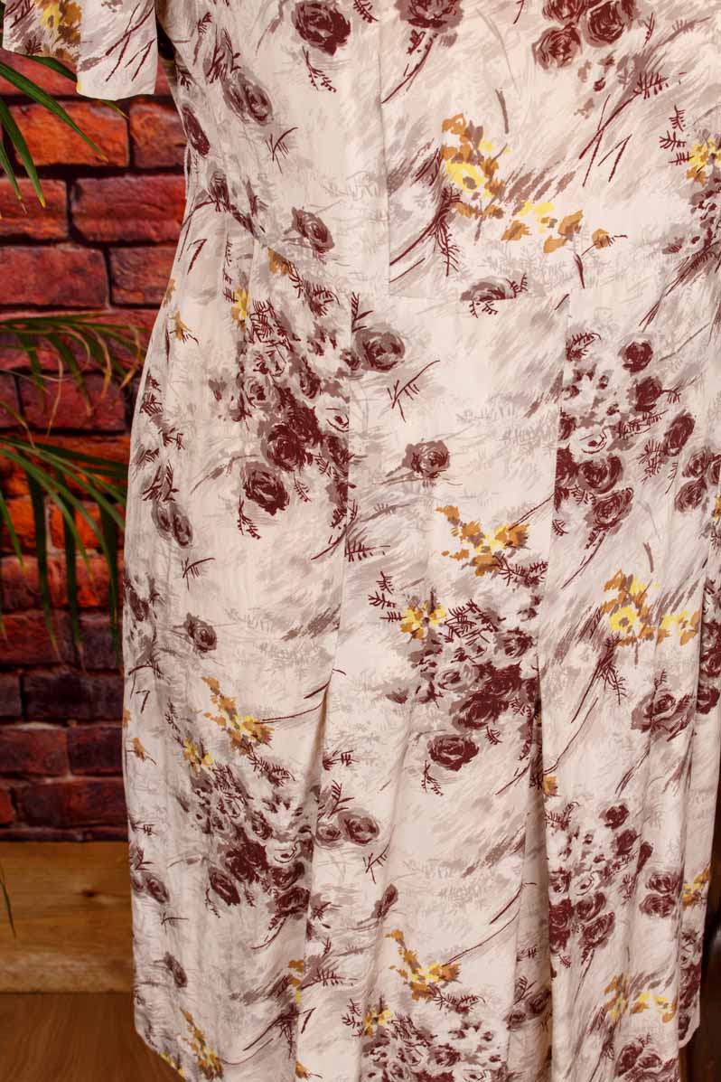 60s Seidenkleid braun Blumen