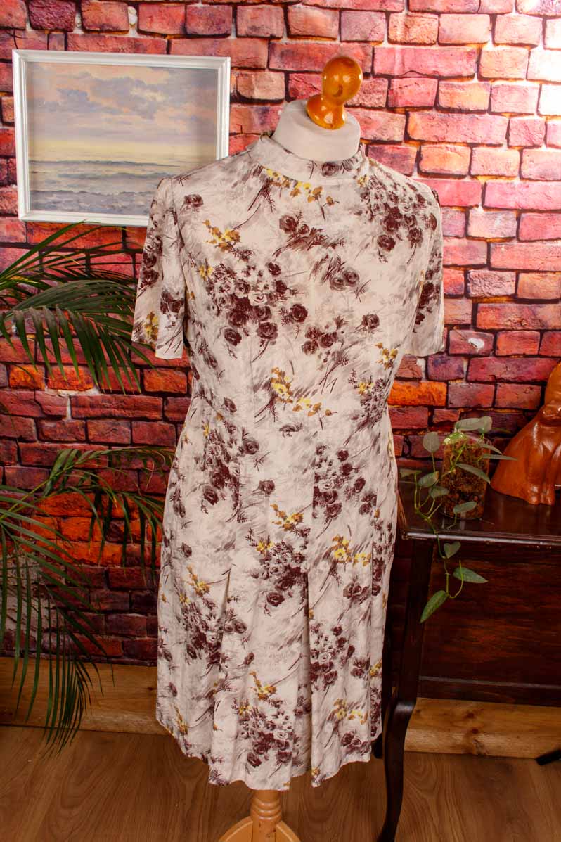 60s Seidenkleid braun Blumen