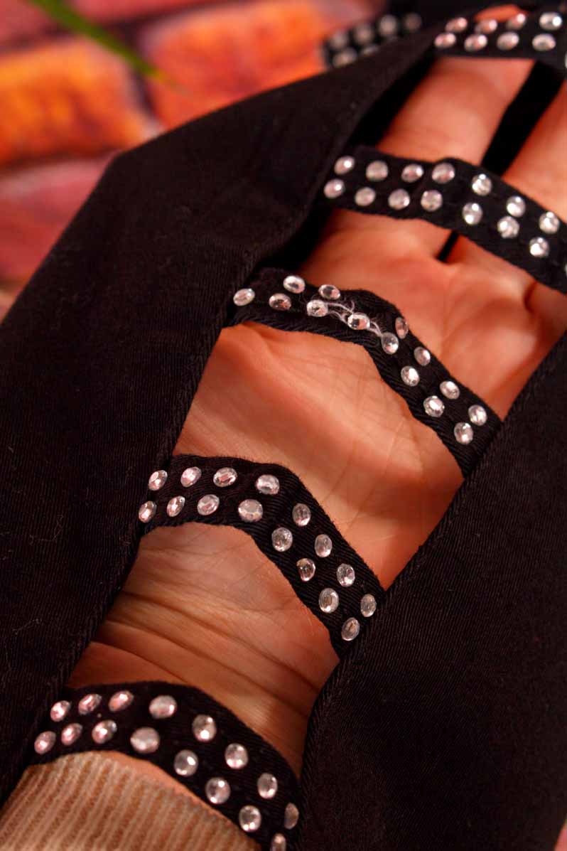 Sexy Cut Out Jeans schwarz Strass