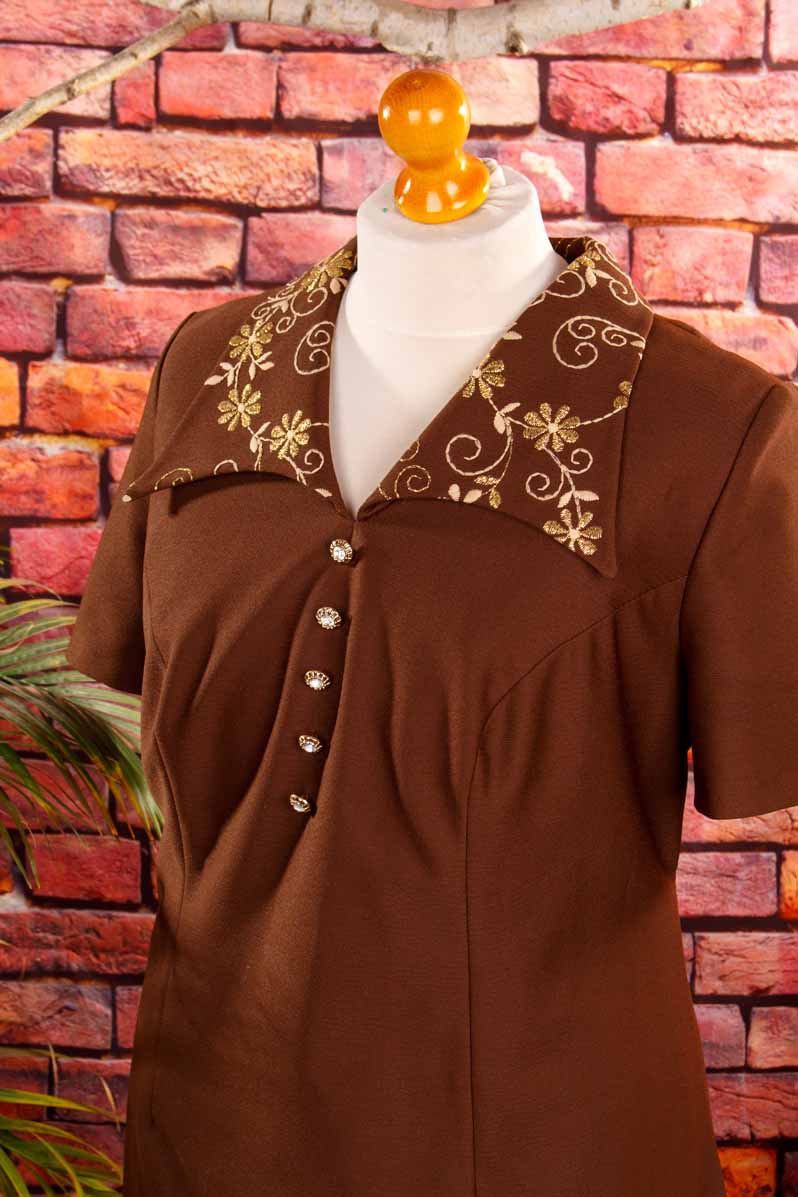 70s Schlagerkleid lang braun gold