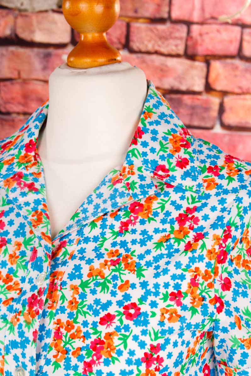 70s Disco Bluse bunt Megakragen