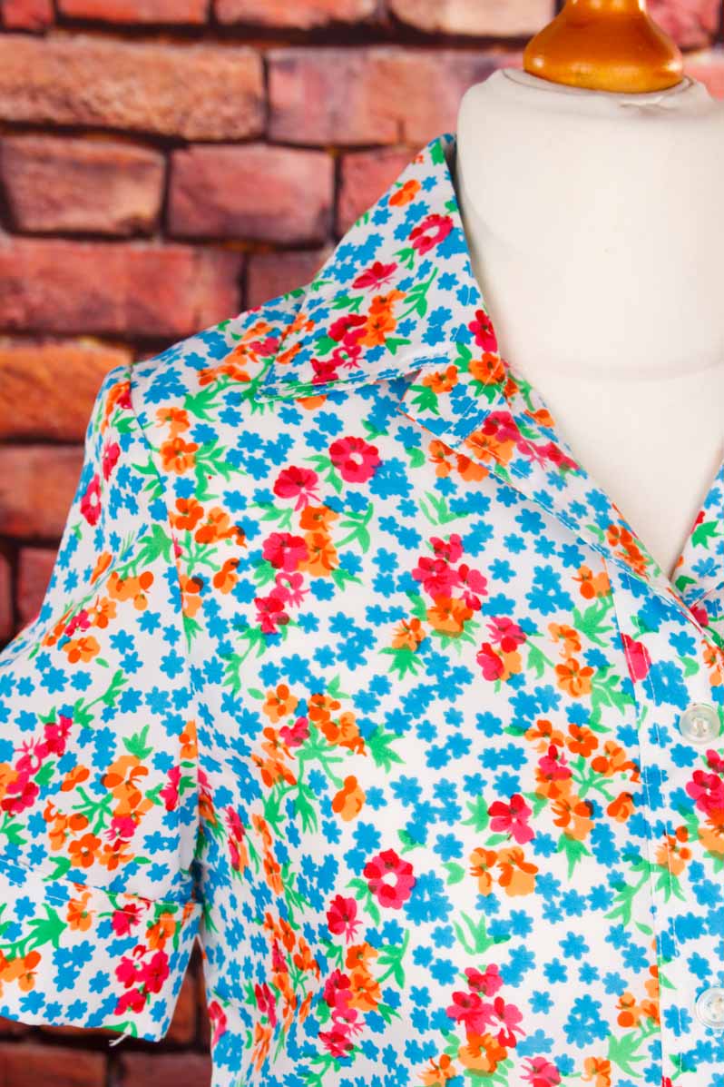 70s Disco Bluse bunt Megakragen