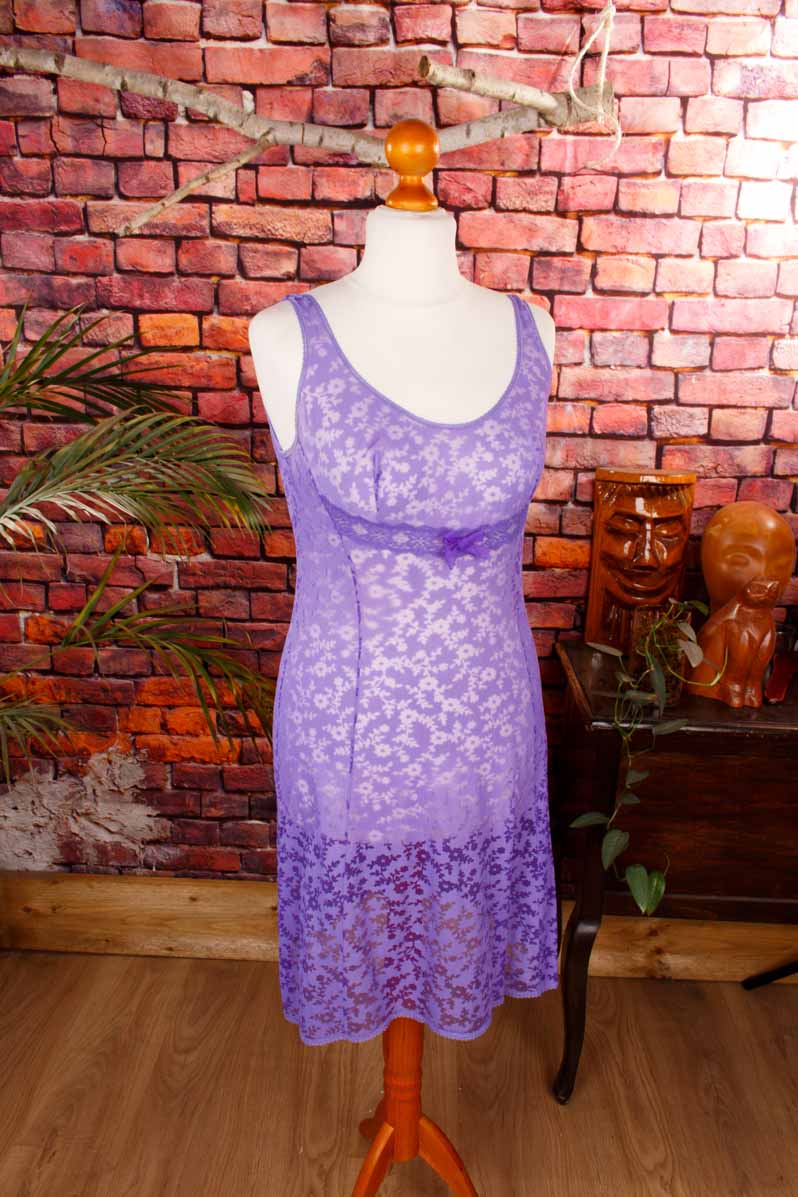 sexy Unterkleid lila Spitze