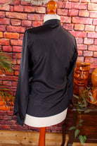 schwarze Bluse mit Stehkragen