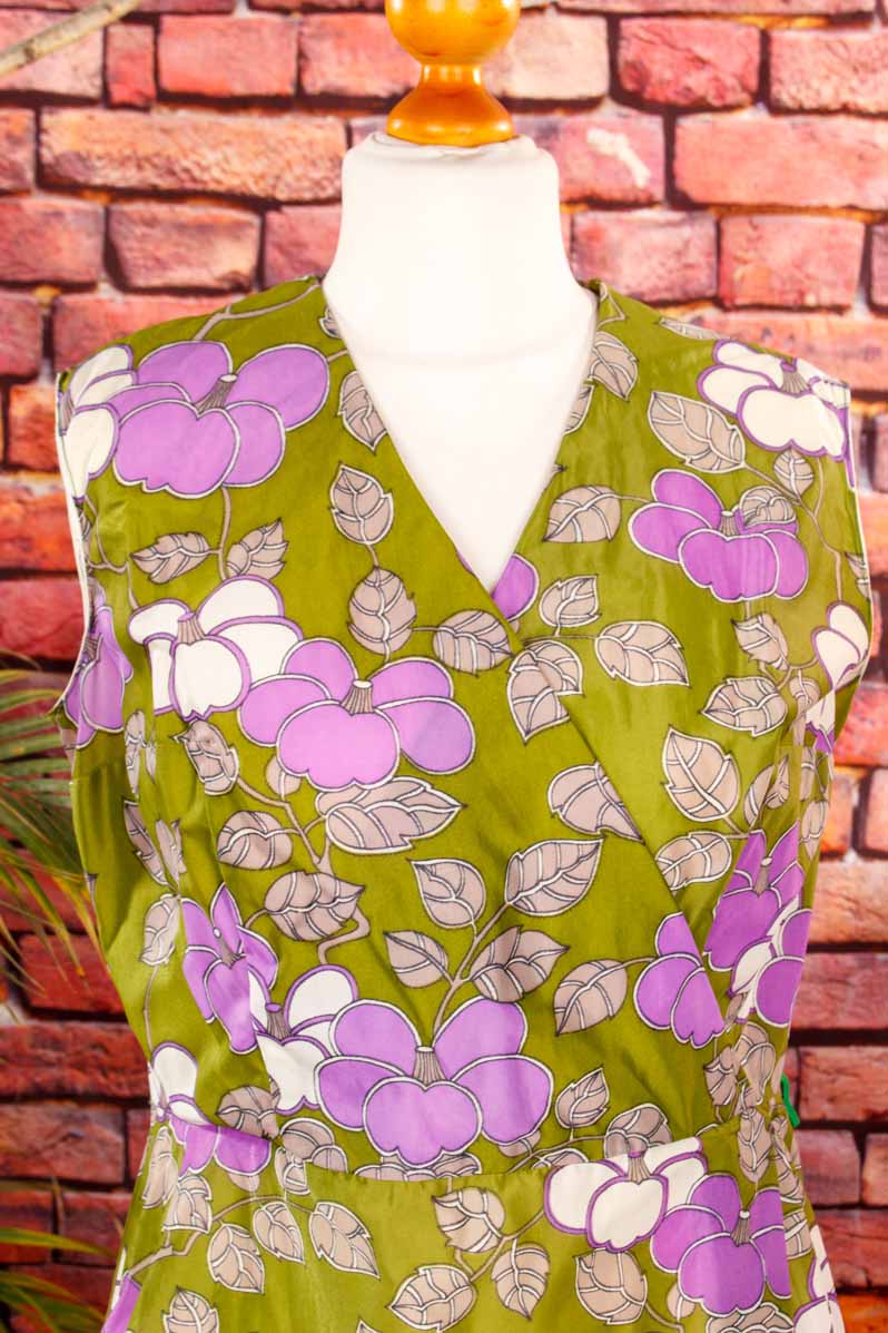 Nylon Kittelkleid grün lila Blumen