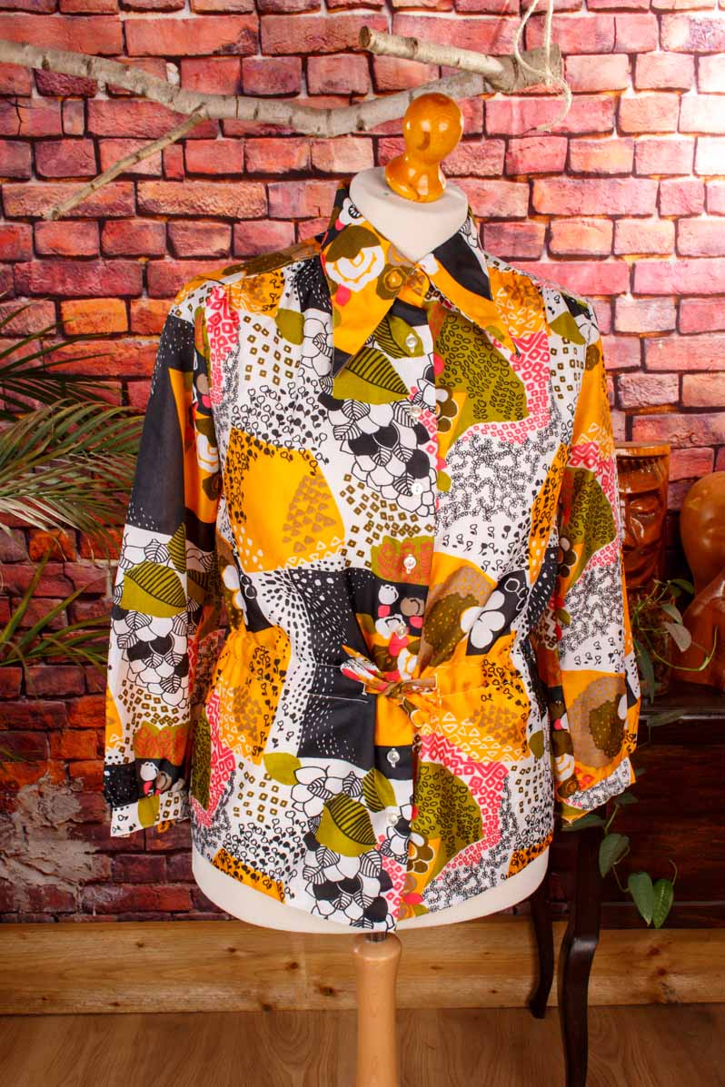 Megakragen Bluse bunt Muster