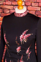 Etuikleid schwarz Pink Blumen