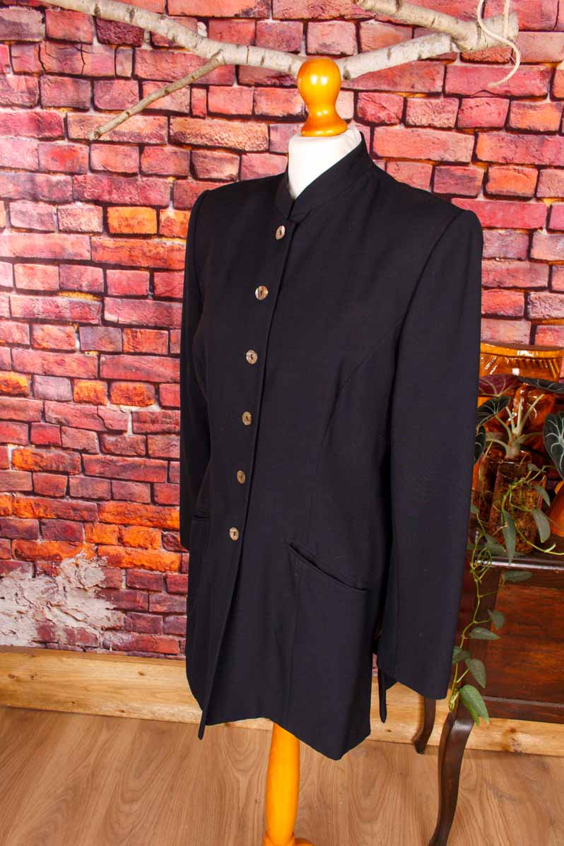 Longblazer schwarz Stehkragen