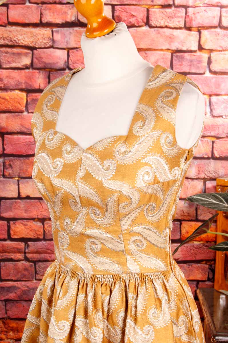 Brokat Dirndl gold + Bolero