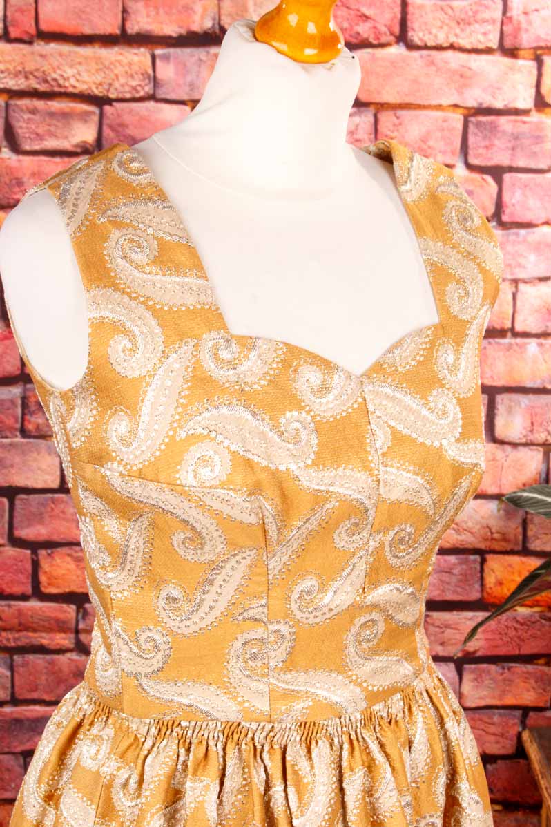 Brokat Dirndl gold + Bolero