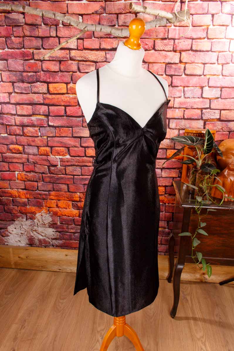 Abendkleid schwarz eng Glanz