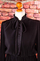 80s Plissee Kleid schwarz Stehkragen