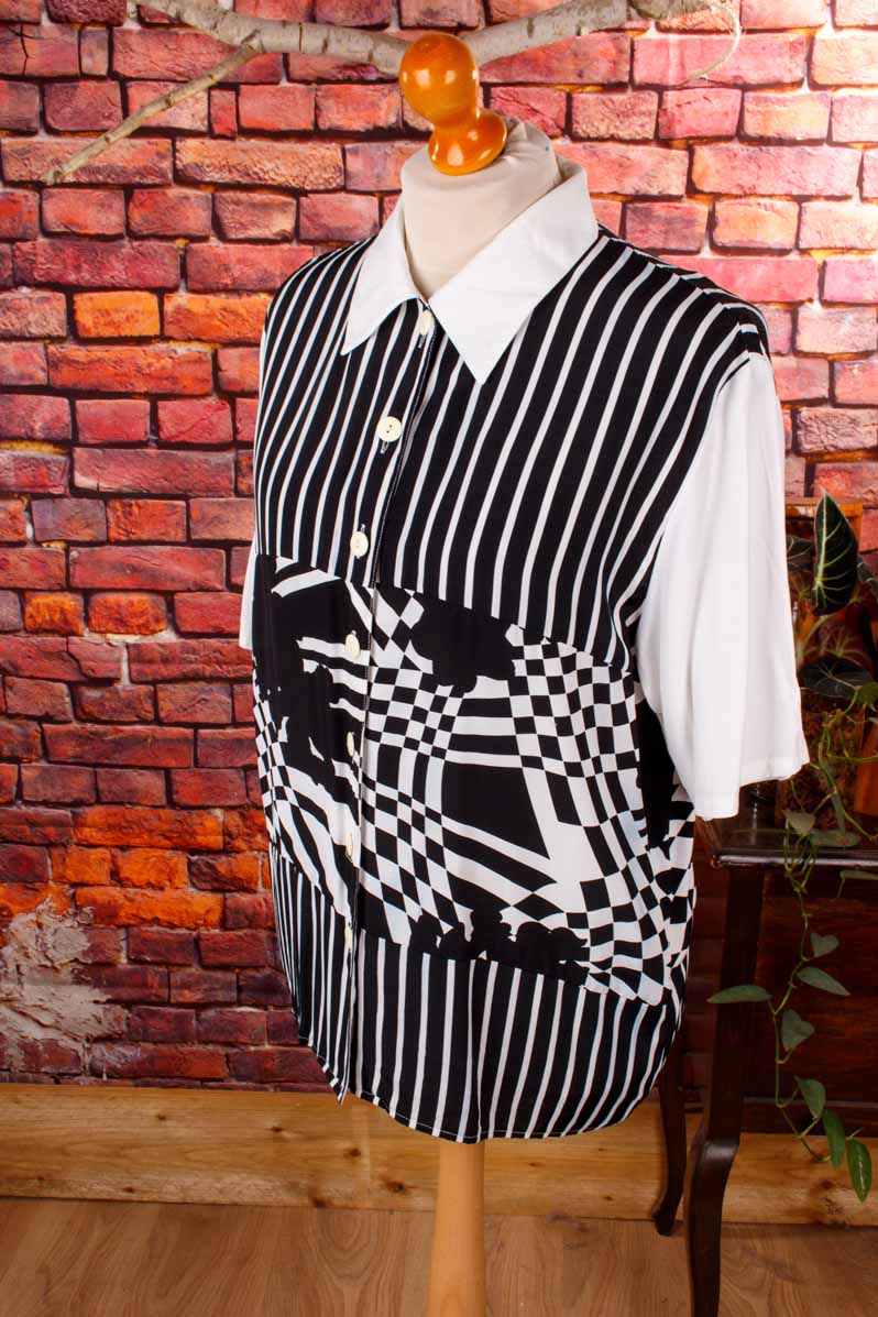 extravagante Bluse schwarz-weiß