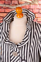 extravaganter Blazer schwarz-weiß