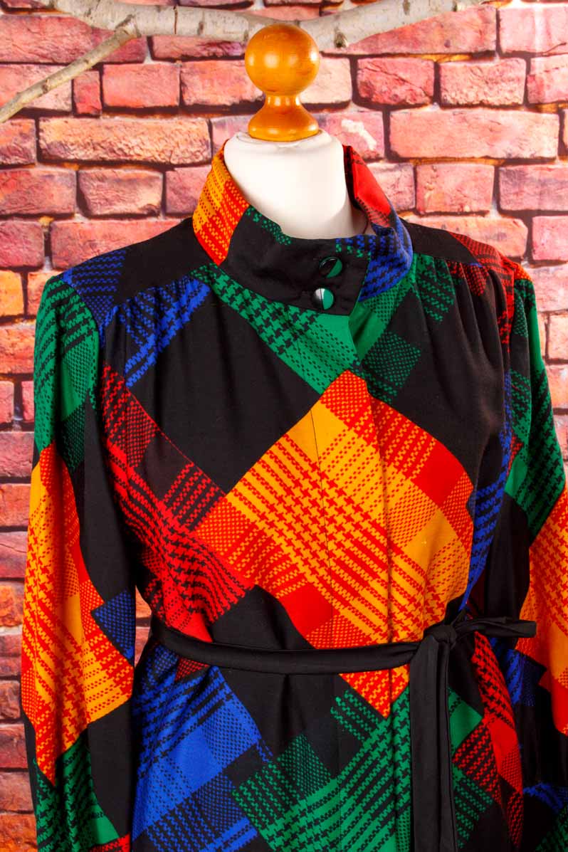 Extravagantes Wollkleid leuchtend bunt PETER HAHN