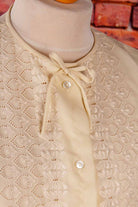 60er Jahre Bluse creme bestickt