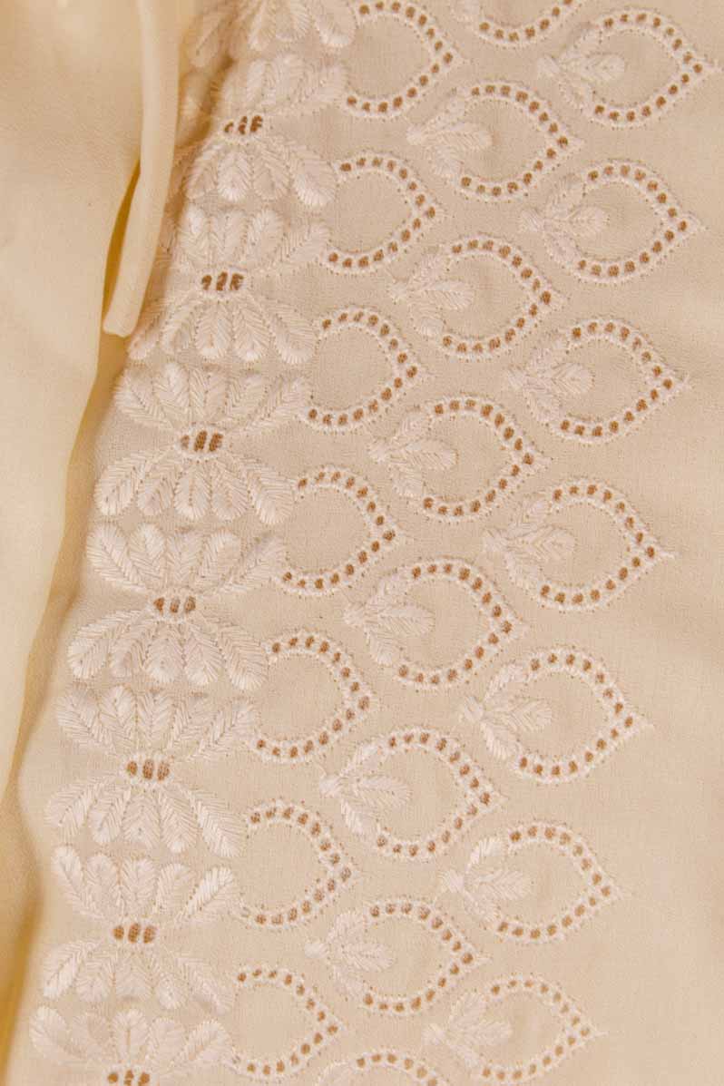 60er Jahre Bluse creme bestickt