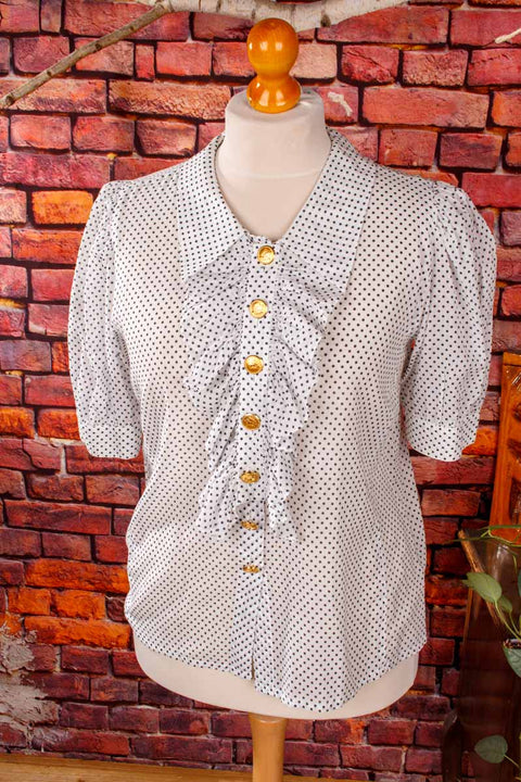 80s Bluse Punktemuster und Rüschenjabot