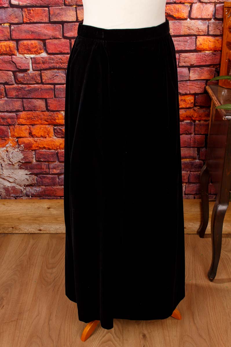 Gothic Samtrock lang schwarz
