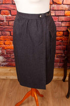 Wollrock grau Kettendetail