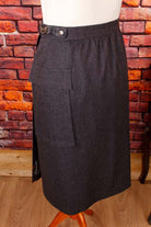 Wollrock grau Kettendetail