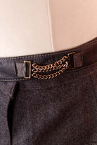 Wollrock grau Kettendetail