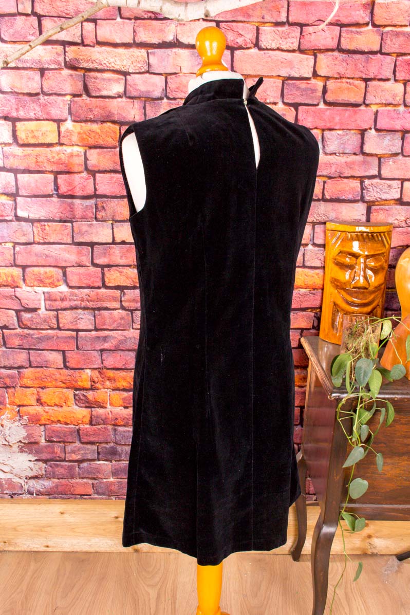 60s Shiftkleid aus schwarzem Samt