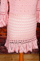 70s Minikleid aus rosa Häkel