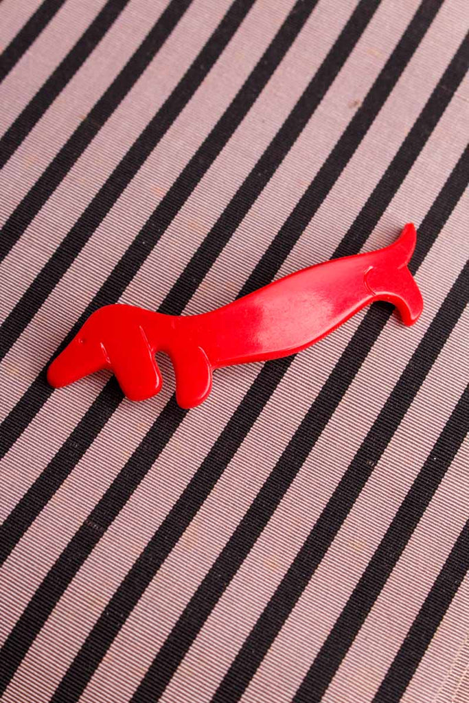 70s Anstecker roter Dackel