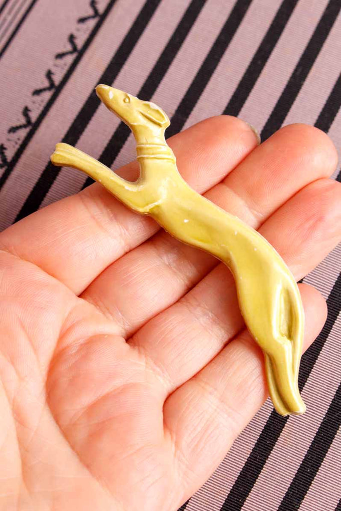 Vintage Anstecker Greyhound