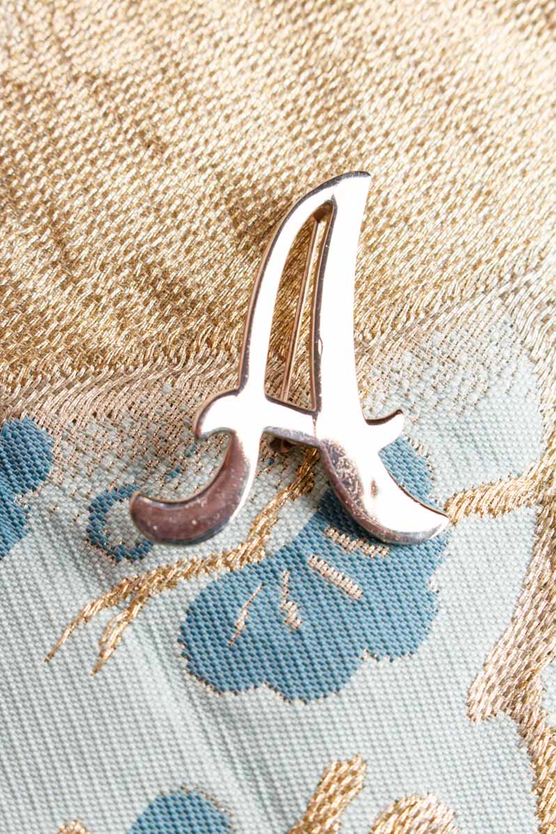 Großer Anstecker silber A