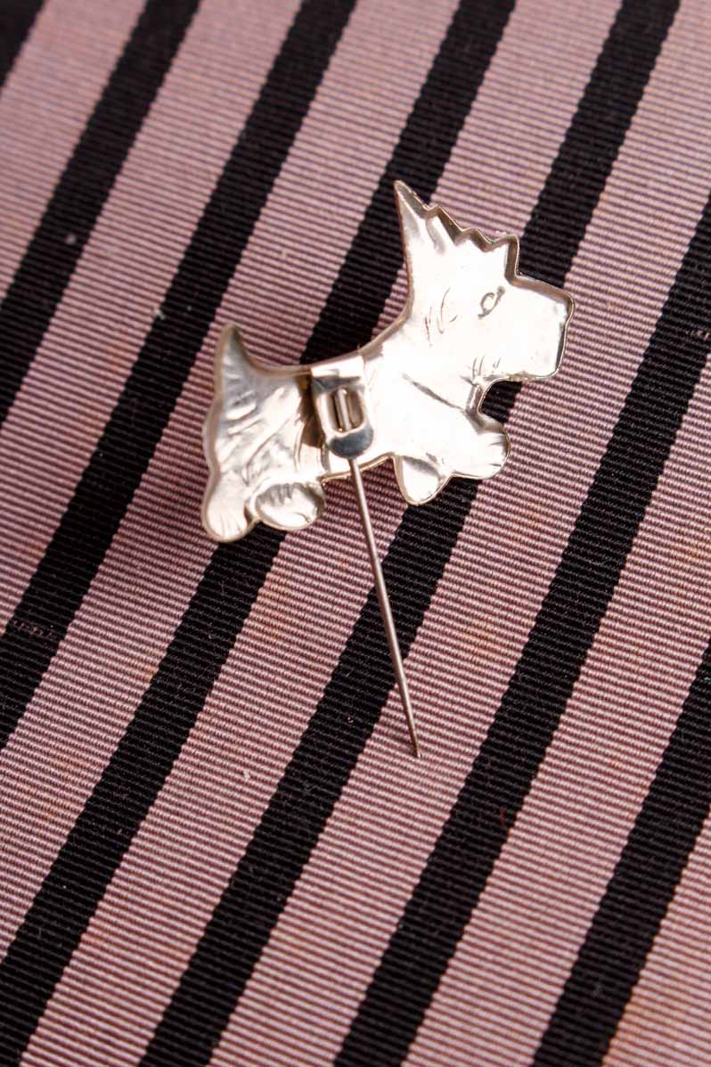 Anstecker silber Blech Scotti